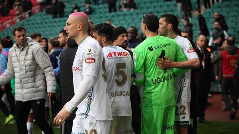 konyaspor trabzonspor macinda kavga son anlarda saha karisti 0 l2CjJXEn