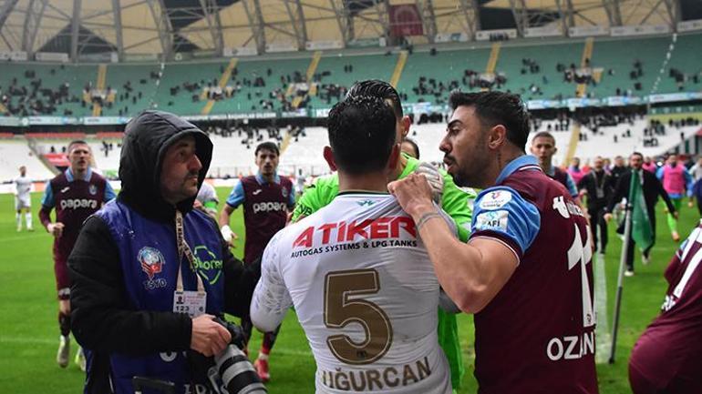 konyaspor trabzonspor macinda kavga son anlarda saha karisti 1 ubb9byFr