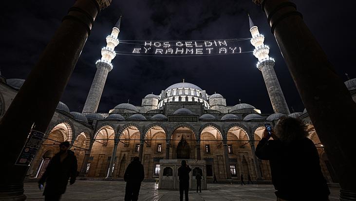 Ramazanın birinci iftarı bugün yapılacak! 10 soruda tüm merak edilenler 1 ramazanin birinci iftari bugun yapilacak 10 soruda tum merak edilenler DU6C6Rpq