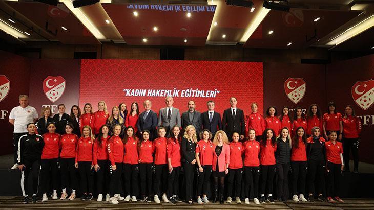 turkiye futbol federasyonu 8 mart dunya bayanlar gunu aktiflikleri duzenledi HvY4Oiwi