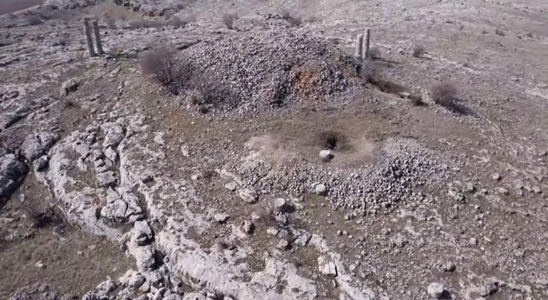 2 bin 60 yıllık! Araç ulaşımı yok, 20 dakikalık tırmanışla ulaşılan antik sır 3 2 bin 60 yillik arac ulasimi yok 20 dakikalik tirmanisla ulasilan antik sir 1