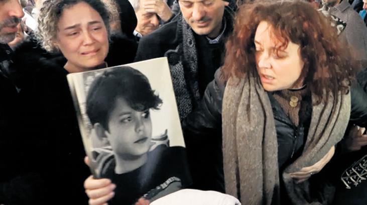 Acılı aileye vefat tehdidi! Oğullarının katillerinin arkadaşlarından gözü dönmüş iletiler 1 acili aileye vefat tehdidi ogullarinin katillerinin arkadaslarindan gozu donmus iletiler hJrAQNLJ