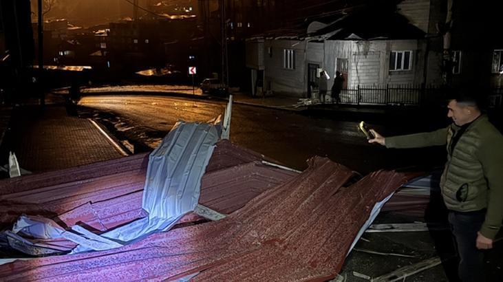 afad uyarmisti hakkaride siddetli ruzgarda 69 cati ziyan gordu GiRnfIeW
