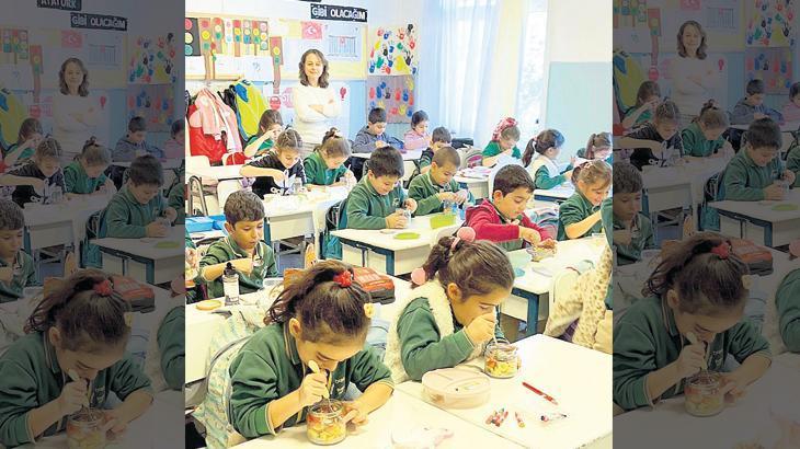 aileler cocuklariyla kucaklasiyor bIXSsgpd