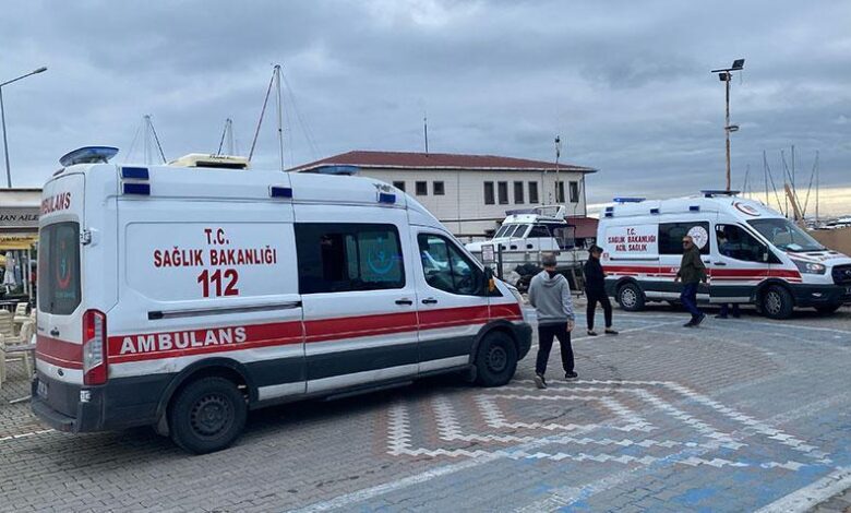 ayvacikta kacak gocmenleri tasiyan bot batti cok sayida meyyit ve yarali var Jf5jY8Rg