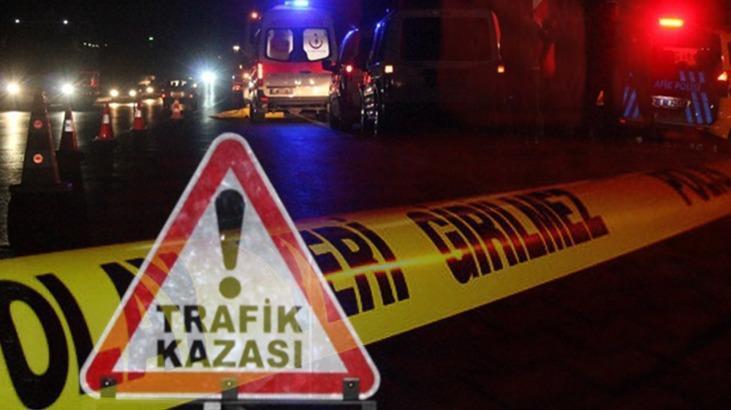 Bayram dönüşü zincirleme kaza! Yaralı şoförün ambulanstan inip eşyalarını alması dikkat çekti 1 bayram donusu zincirleme kaza yarali soforun ambulanstan inip esyalarini almasi dikkat cekti GhgbqPfc