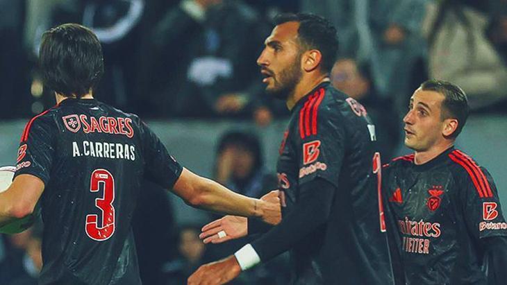 Benfica, Vitoria Guimaraes'i 3 golle geçti! 1 benfica vitoria guimaraesi 3 golle gecti H39OH4O6