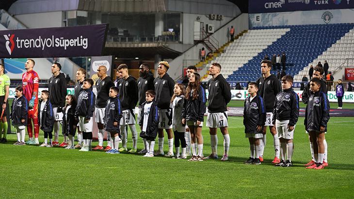 Beşiktaş'ta Emirhan Topçu şoku! Devam edemedi 1 besiktasta emirhan topcu soku devam edemedi cNGpbv2B