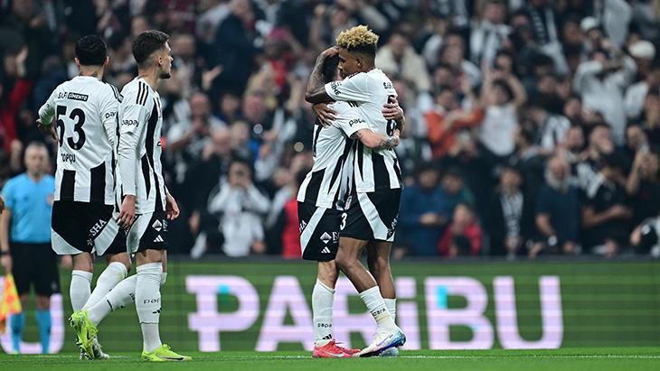 Beşiktaş'ta idareden prim kararı! 'Gölgede kalmasın' 1 besiktasta idareden prim karari golgede kalmasin jup41beW