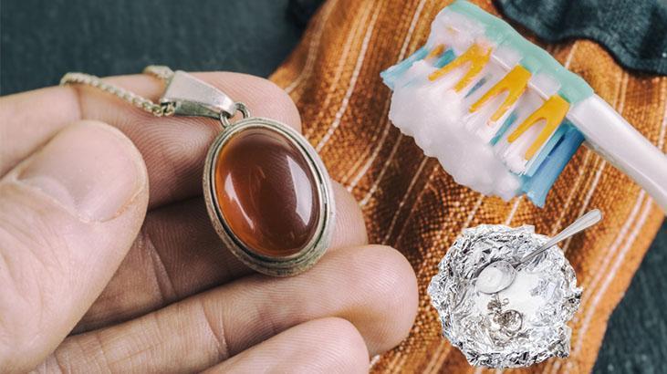 Bijüteri takıları mücevher üzere parlatıyor! Folyoyu kaseye serin, sonuç tertemiz 2 bijuteri takilari mucevher uzere parlatiyor folyoyu kaseye serin sonuc tertemiz 0 PzKaaAit