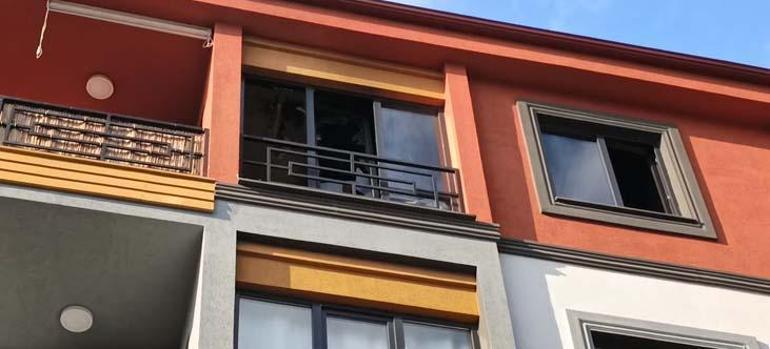 'Böyle müteahhitlik olur mu?' deyip meskenini yaktı: İsterse 1 milyon TL param gitsin 7 boyle muteahhitlik olur mu deyip meskenini yakti isterse 1 milyon tl param gitsin 5 Q3g1OIe7