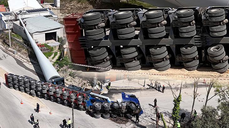 Çanakkale'de dev sevkiyat! Rüzgar türbini pervanesi taşıyan TIR devrildi 1 canakkalede dev sevkiyat ruzgar turbini pervanesi tasiyan tir devrildi 7b7P8N9y