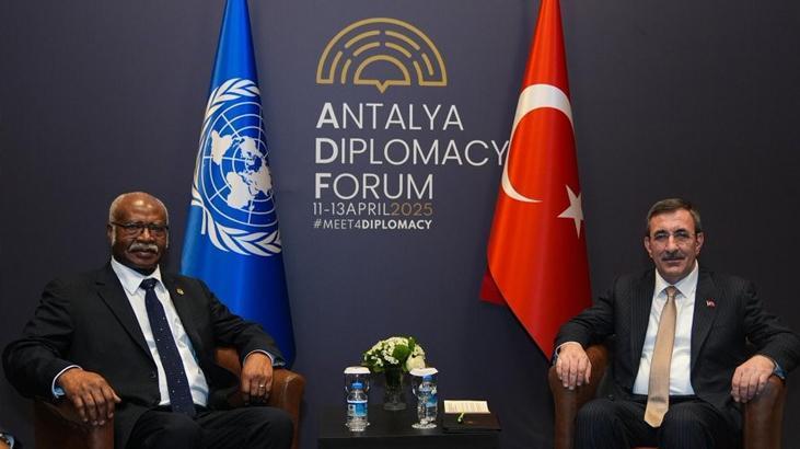 Cumhurbaşkanı Yardımcısı Yılmaz, BM Genel Kurulu Lideri Yang ile görüştü 1 cumhurbaskani yardimcisi yilmaz bm genel kurulu lideri yang ile gorustu YreC3vOV