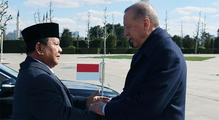 erdogan ile bir ortaya gelen endonezya cumhurbaskani kaan projesinde yer almak istiyoruz 1 8jUWvAfW