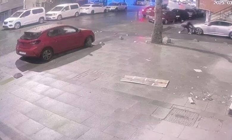 Esenler’de 4 farklı arabaya birden hırsızlık! 1 esenlerde 4 farkli arabaya birden hirsizlik 8Q3CQt1b