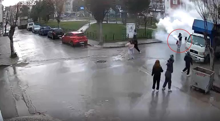 Eskişehir'de çocuklardan bayıltan oyun! Mescitten çaldılar: Ne yapacağız bilmiyorum 3 eskisehirde cocuklardan bayiltan oyun mescitten caldilar ne yapacagiz bilmiyorum 1 NAvZCgMH