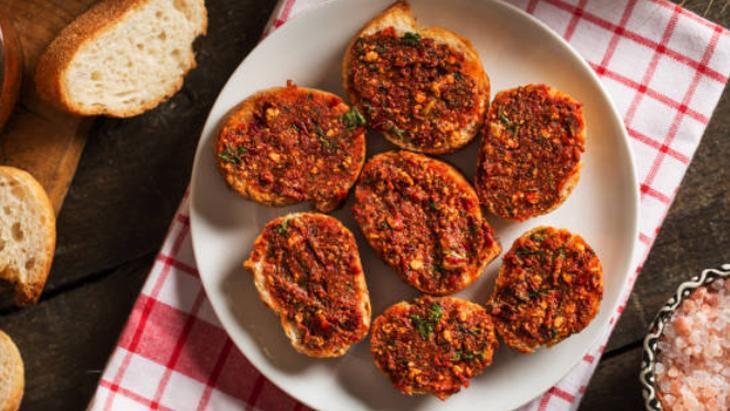 Evvel kavur, sonra beklet! Acukayı daima yanlış yaptık, komşular tanım isteyecek 10 evvel kavur sonra beklet acukayi daima yanlis yaptik komsular tanim isteyecek 8 NzfAN1pM