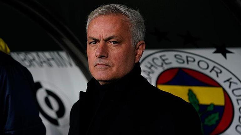 Fenerbahçe'de bir periyot sona eriyor! Ayrılık kararı 2 fenerbahcede bir periyot sona eriyor ayrilik karari 0 kAzBgdGU