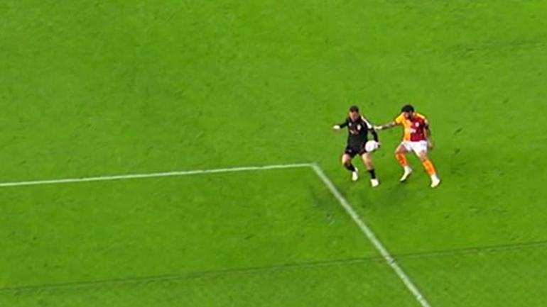 Galatasaray maçında gol iptali kararı yanlışsız mu? Eski hakemden çipli top çıkışı! 'Büyük bir ahmaklık olur' 7 galatasaray macinda gol iptali karari yanlissiz mu eski hakemden cipli top cikisi buyuk bir ifKStuU8