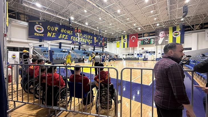 Galatasaray'dan Fenerbahçe'ye tepki! Salonu terk ettiler 1 galatasaraydan fenerbahceye tepki salonu terk ettiler tPrUPre8