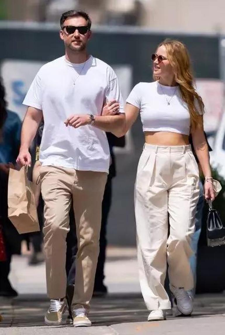 İkinci kere anne oldu! Jennifer Lawrence'ın keşfedilme öyküsü çok diğer 2 ikinci kere anne oldu jennifer lawrencein kesfedilme oykusu cok diger 0 MO1sHjHF
