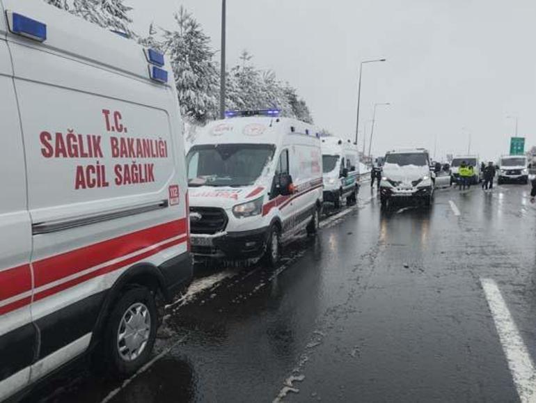 İstanbul istikameti ulaşıma kapandı! Bolu'da zincirleme kaza: Çok sayıda araç birbirine girdi 3 istanbul istikameti ulasima kapandi boluda zincirleme kaza cok sayida arac birbirine girdi 1