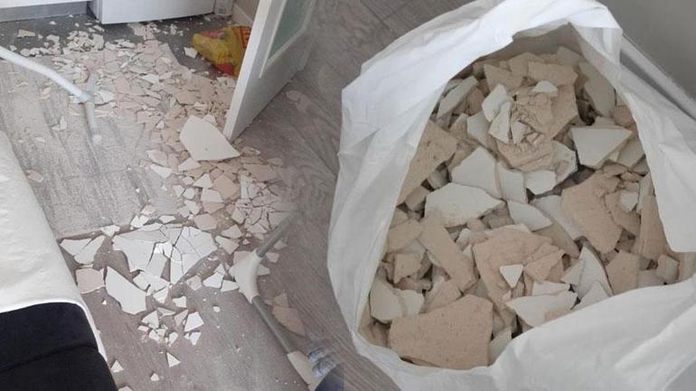 İstanbul'da şoke eden olay! Ütü yapan bayanın başına tavan düştü 2 istanbulda soke eden olay utu yapan bayanin basina tavan dustu 0 QvZyRR74