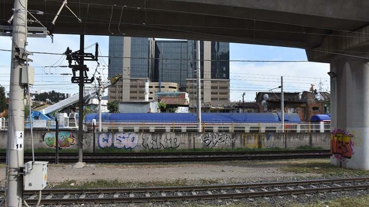 İzmir’de boş yolcu treni vagonu raydan çıktı 7 izmirde bos yolcu treni vagonu raydan cikti 5 r448eSsp