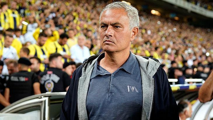 Jose Mourinho'dan İngiliz basınına Fenerbahçe itirafı! 'Bunu yapamam' 1 jose mourinhodan ingiliz basinina fenerbahce itirafi bunu yapamam 8zi6N98J