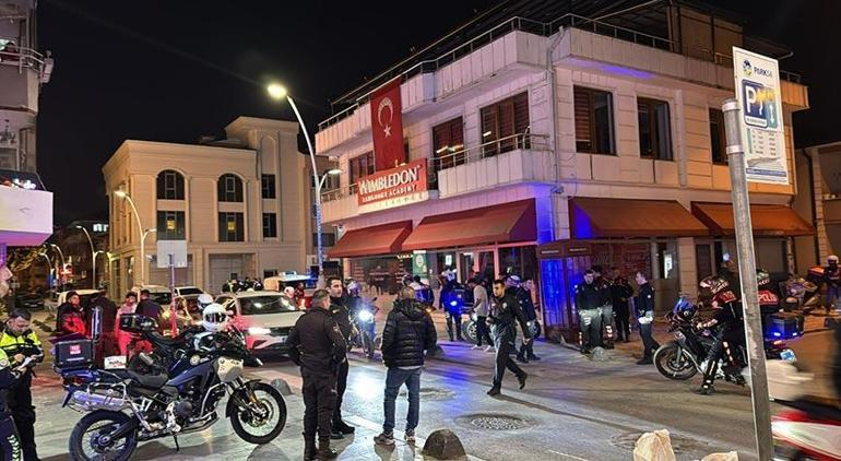Kafeye girip silahla dehşet saçtı! Mani olmak isteyen işletmeciyi bıçakladı 3 kafeye girip silahla dehset sacti mani olmak isteyen isletmeciyi bicakladi 1 C5ndBAiT