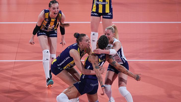 Kupa Voley'de şampiyon Fenerbahçe! Eczacıbaşı'na set vermediler 1 kupa voleyde sampiyon fenerbahce eczacibasina set vermediler lknfWjFz