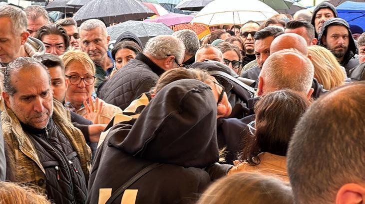 kuzeyin ogluna veda esi ve kizlari cenazede kotulesti 2 2reBmVjj