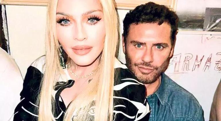 Madonna yakın arkadaşı Mert Alaş ile fotoğrafını paylaştı 4 madonna yakin arkadasi mert alas ile fotografini paylasti 2 BIsuTOra