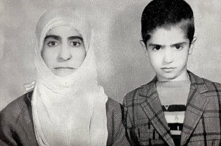 Mahsun Kırmızıgül’ün anne hasreti dinmiyor! 'Sensiz bir yanım daima eksik kalacak' 3 mahsun kirmizigulun anne hasreti dinmiyor sensiz bir yanim daima eksik kalacak 1 Cy1jl6CH