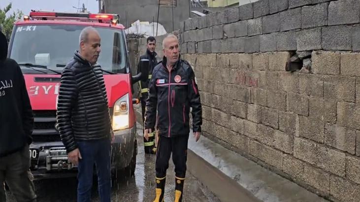 Mardin Nusaybin'de şiddetli sağanak! cadde ve sokaklar göle döndü 5 mardin nusaybinde siddetli saganak cadde ve sokaklar gole dondu 3 G3fqZa7n
