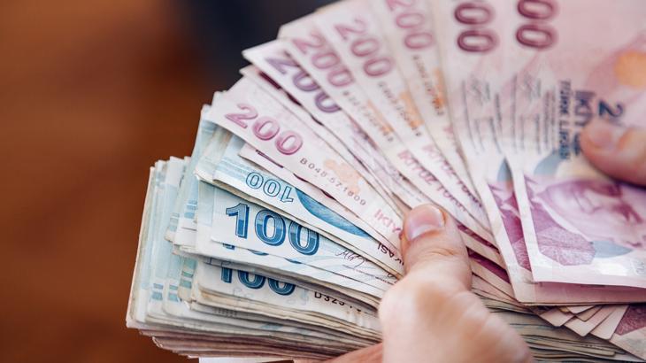 Milyonlarca emekli merakla bekliyor! Bin TL’lik ikramiye farkı ne vakit ödenir? İşte masadaki 2 ihtimal 1 milyonlarca emekli merakla bekliyor bin tllik ikramiye farki ne vakit odenir iste masadaki 2 zMfehJnK