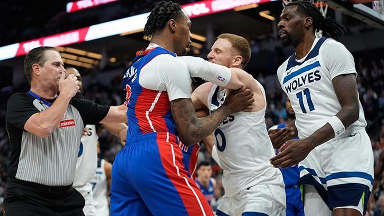 NBA'de büyük kavga! 7 isim oyundan atıldı 2 nbade buyuk kavga 7 isim oyundan atildi 0 ETGiAHRD