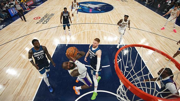 NBA'de Doncic ve LeBron'a Minnesota'dan soğuk duş 1 nbade doncic ve lebrona minnesotadan soguk dus