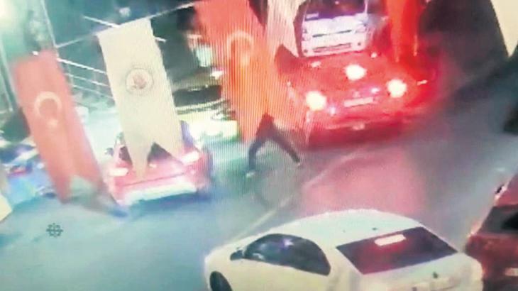 otomatik silahlarla maskeli suikast 17 yasindaki cocuga 13 kursun sctXWOEd