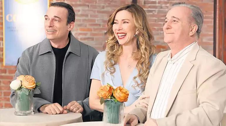 'Sihirli Annem' yıllar sonra sinema oluyor! Defne Joy Foster sürprizi 4 sihirli annem yillar sonra sinema oluyor defne joy foster surprizi 2 RQdYS1ND