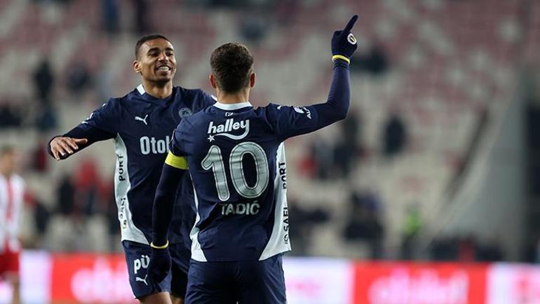Sivasspor galibiyeti sonrası Halil Özer yazdı: Fenerbahçe'ye Galatasaray taktiğini uyguladı 3 sivasspor galibiyeti sonrasi halil ozer yazdi fenerbahceye galatasaray taktigini uyguladi 1 WIWGgTBO