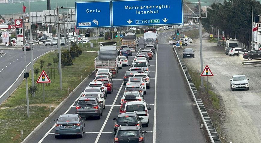 Son dakika… 9 günlük bayram tatili bitti, dönüş zahmeti başladı!