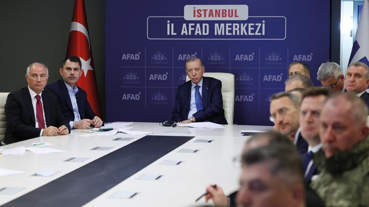 Son dakika: Cumhurbaşkanı Erdoğan: Vatandaşlarımız müsterih olsun, 7/24 teyakkuz halinde kalmaya devam edeceğiz 1 son dakika cumhurbaskani erdogan vatandaslarimiz musterih olsun 724 teyakkuz halinde kalmaya devam edecegiz lkCmjwgG
