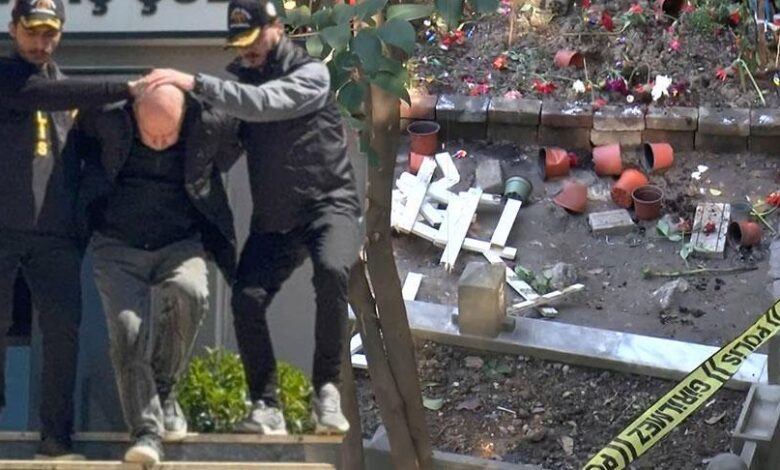 son dakika mattia ahmet minguzzinin mezarini tahrip eden zanli tutuklandi 6bepHSjW
