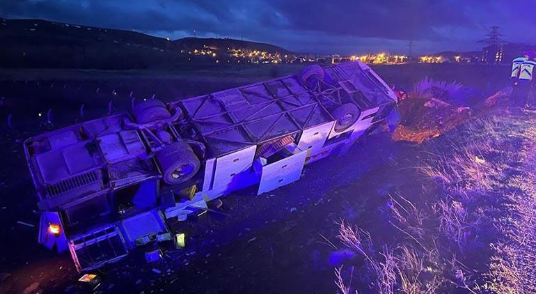 Son dakika: Sivas'ta otobüs kazası! Meyyit ve yaralılar var 2 son dakika sivasta otobus kazasi meyyit ve yaralilar var 0 OhKRFFVf