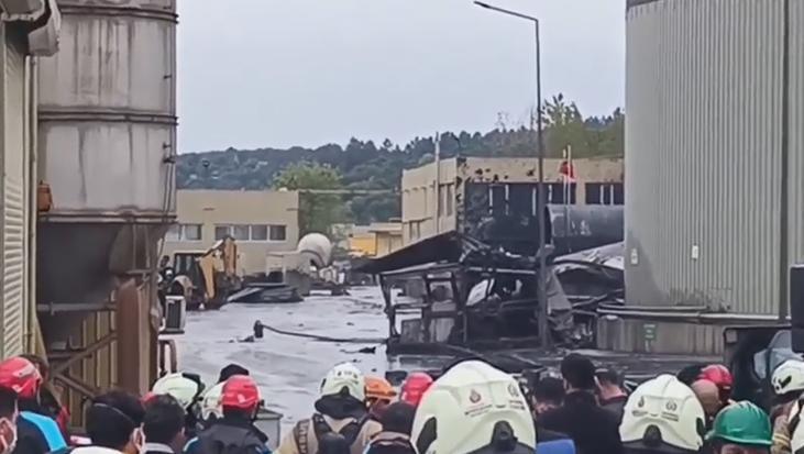 son dakika tuzlada deri organize sanayi bolgesinde patlama gruplar sevk edildi