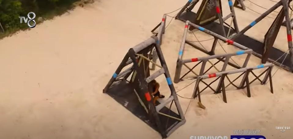 Survivor'da yeni kavga! Batuhan Gökgöz ve Çılgın Sedat birbirine girdi: Batuhan'a reaksiyon yağdı 6 survivorda yeni kavga batuhan gokgoz ve cilgin sedat birbirine girdi batuhana reaksiyon yagdi 4 5rAuP89c