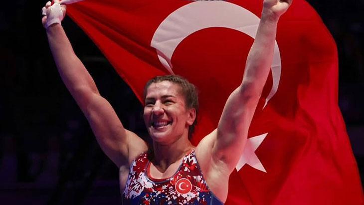 Ulusal güreşçi Yasemin Adar Yiğit gümüş madalya kazandı! Mesleğini noktaladı 1 ulusal guresci yasemin adar yigit gumus madalya kazandi meslegini noktaladi 8SywWSnb