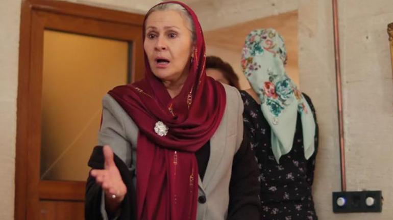 Uzak Kent'te Albora ailesini yıkan gelişme! Mahkeme sonrası ortalık karıştı 8 uzak kentte albora ailesini yikan gelisme mahkeme sonrasi ortalik karisti 6