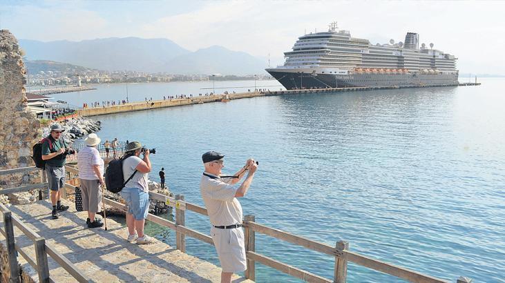 ‘Uzak’ orta turizm rekoru yolda! 1 uzak orta turizm rekoru yolda DqL4UVG9
